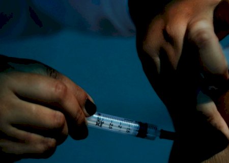 Dose única é viável para quem já teve covid-19 - Especialista explica