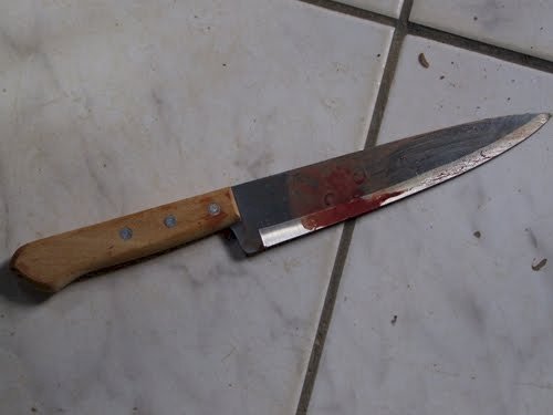 Esfaqueado, homem é socorrido ao pedir ajuda em posto de combustíveis