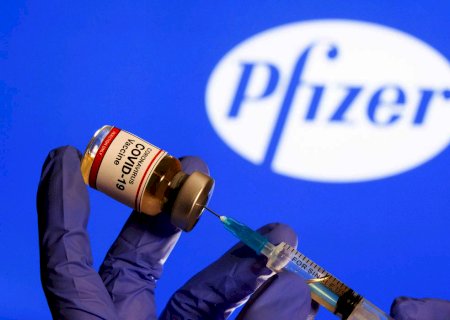 Governo Federal assina contratos para comprar 138 milhões de vacinas Pfizer e Janssen