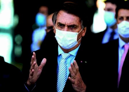 Covid-19: após um ano de pandemia, Bolsonaro anuncia comitê para coordenar ações