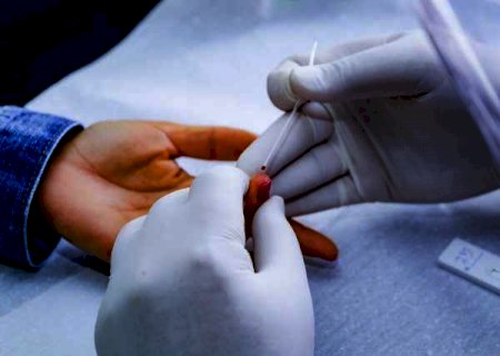 Novo medicamento é eficaz contra o coronavírus em estudo, dizem empresas