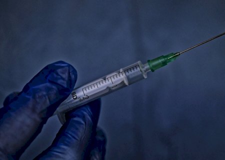Brasil receberá primeiro lote de vacinas do consórcio Covax Facility