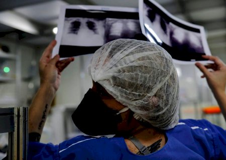 Mortes por covid superam os 3 mil em 24h; veja números da semana