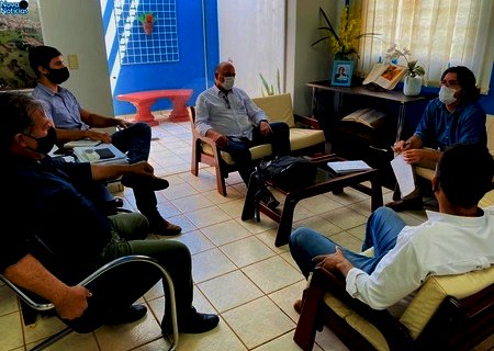 Batayporã: Prefeito e Usina Laguna debatem qualificação e infraestrutura local