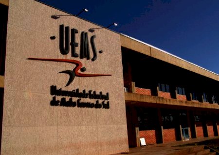 UEMS oferta 78 bolsas no valor de R$ 400 para Projetos de Ensino