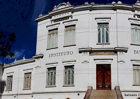 Ainda sem teste em humanos, Butantan inicia produção de sua vacina