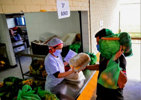 Comissão discute inclusão de leite in natura e carne de porco na merenda escolar