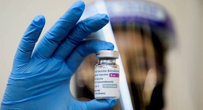Fiocruz recebe hoje insumos para produção de 12 milhões de doses