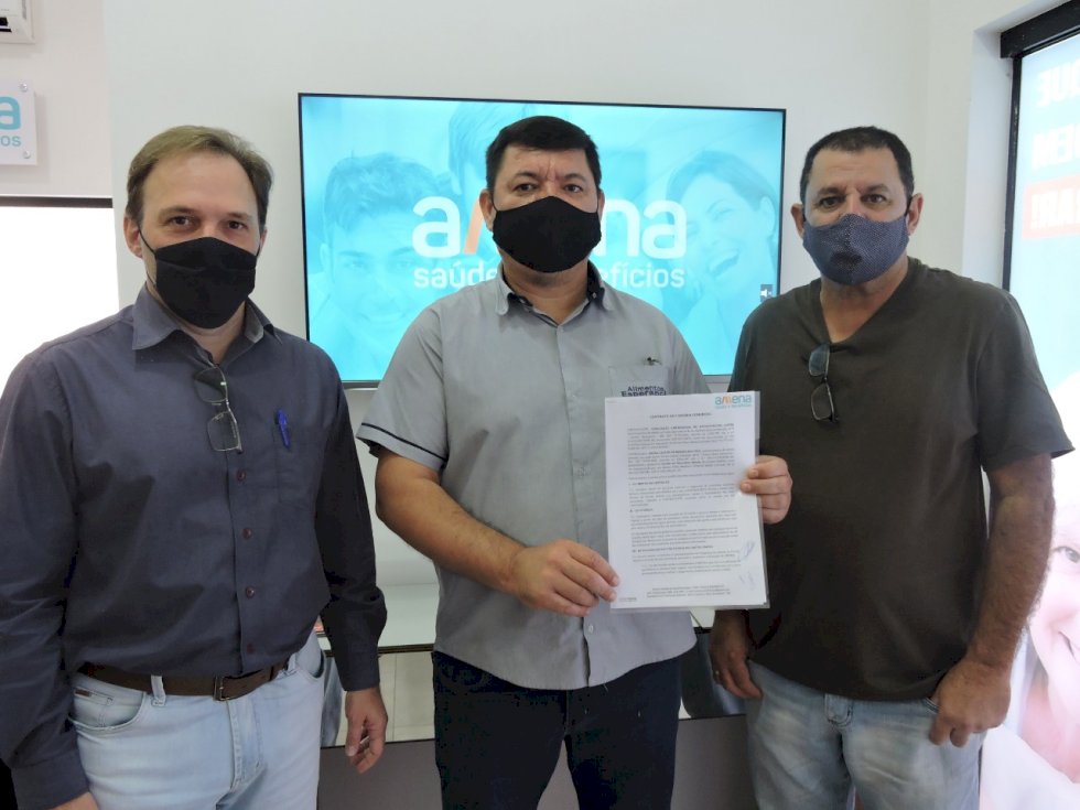 ASEB firma convênio com AMENA