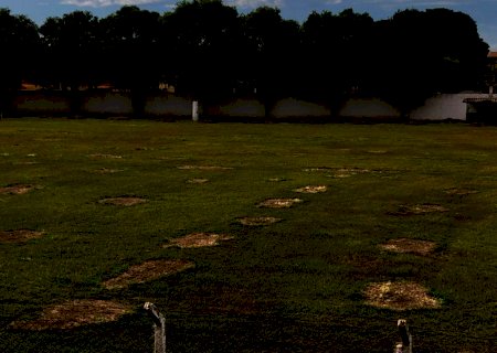 Batayporã: Internauta denuncia estado de conservação de estádio municipal
