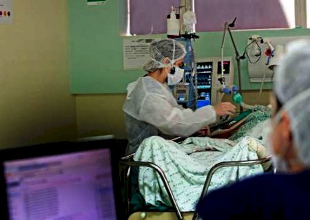 Covid-19: mais da metade dos internados em UTI tem menos de 60 anos