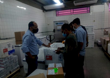 Reforço na imunização: municípios recebem 105.090 doses de vacina e Estado participa de estudo inédito contra Covid-19