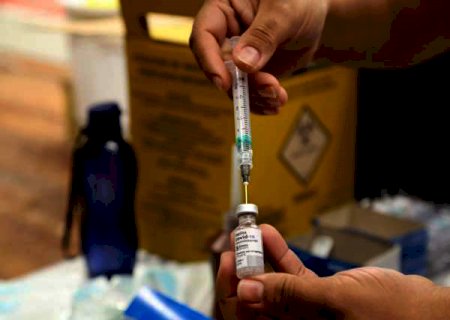 Vacinas da Pfizer e Astrazeneca para 2&ordf; dose desembarcam hoje em MS