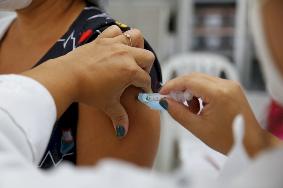Em Batayporã vacinação desta terça inclui população de 36 anos ou mais e terá D2 de AstraZeneca
