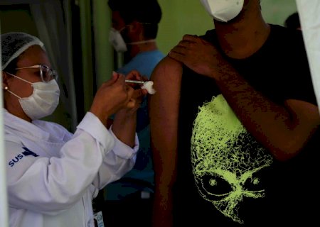 Brasil: Diminui número de mortes por covid, mas aumentam casos