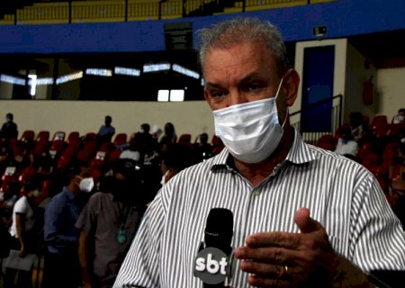 Taxa de contágio cai, mas secretário pede que cuidados seja mantidos