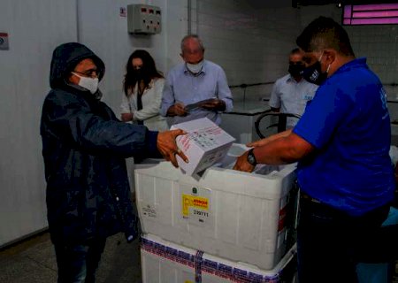 MS recebe hoje mais dois lotes com 69,7 mil doses de vacina contra covid