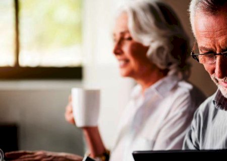Decisão polêmica da OMS enriquece a indústria e aumenta o preconceito