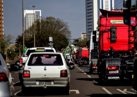 AGORA: Manifestação de 7 de Setembro congestiona Avenida Afonso Pena