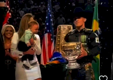 Peão de MS bate recorde de pontuação e é bicampeão mundial de montaria