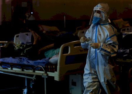 Com 5 milh&otilde;es de mortes pela Covid-19, chefe da ONU pede equidade de vacinas