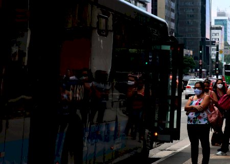 Covid-19: Brasil registra 14.642 casos e 731 mortes em 24 horas