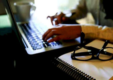 Ensino a distância conquista adeptos e aumenta após fim de restrições