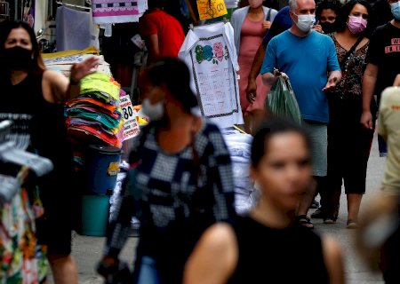 Retomada de eventos sociais requer cobertura vacinal de 80% 