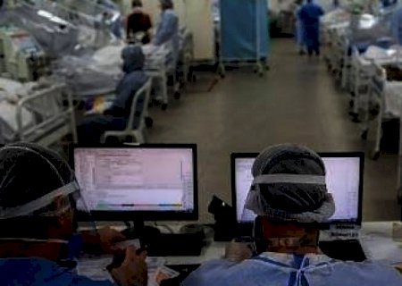 Covid-19: Brasil registra 215 óbitos e 12,9 mil novos casos