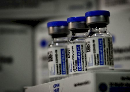 Três doses de Pfizer neutralizam variante Ômicron, anuncia a farmacêutica