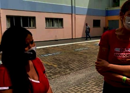 Bebê que tomou vacina contra covid por engano tem convulsões
