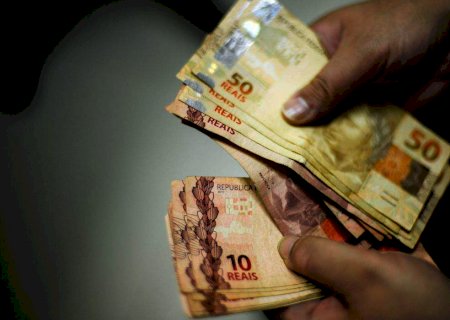 Ômicron preocupa, mas governo não prevê antecipar 13º para aposentados