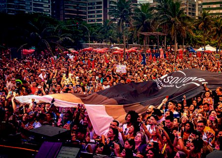 Evolução da Ômicron provoca mudanças na programação de grandes eventos