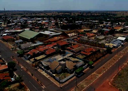 Com nova onda de covid, aumentam as restrições em cidades do interior