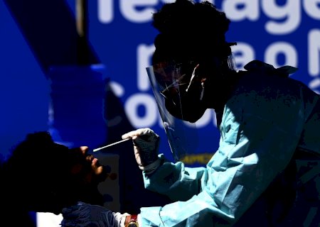 Brasil registra 49,3 mil novos casos de covid-19 e 115 mortes