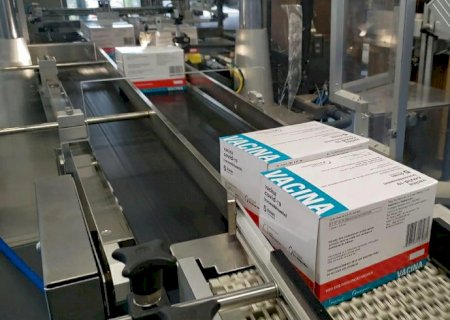 Covid-19: Fiocruz aprova primeiro lote de vacina 100% brasileira