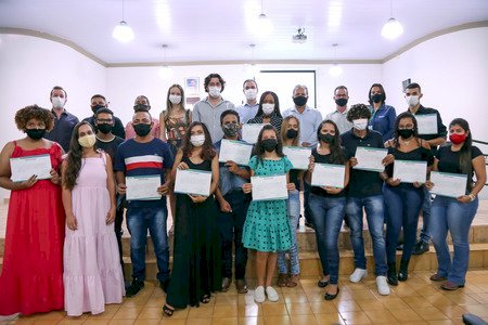 Em Batayporã, Jovem Aprendiz forma 16 estudantes em Administração Rural
