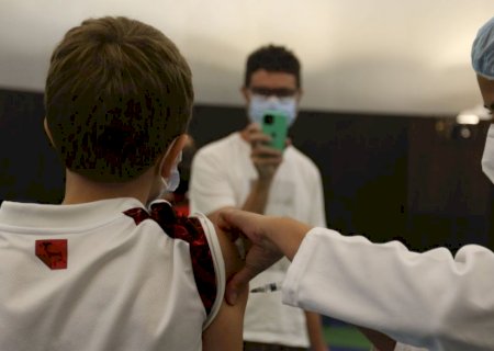 Queda da imunidade da vacina é menor em infectados antes do uso