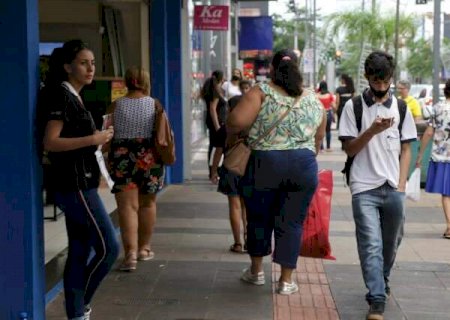 Brasil registra 29,52 milh&otilde;es de casos e 656.425 mortes