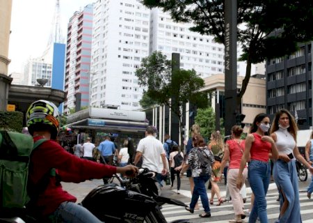 Covid-19: Brasil tem 29,9 milhões de casos e 659,7 mil mortes