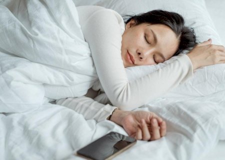 Dormir emagrece? Saiba como o sono de qualidade está relacionado à perda de peso