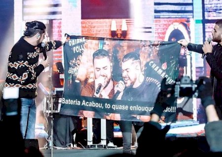Show de Zé Neto e Cristiano em Dourados gera polêmica com militantes: 'é da prefeitura?'