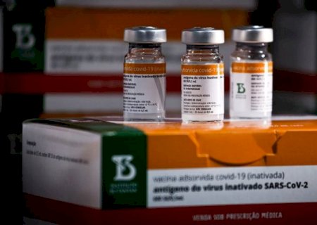 Brasil imunizou mais de 93 milhões de pessoas com a 3ª dose contra covid