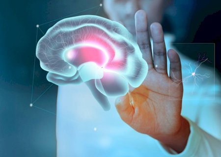 Cientistas testam molécula que combina três tecnologias contra o câncer cerebral mais agressivo