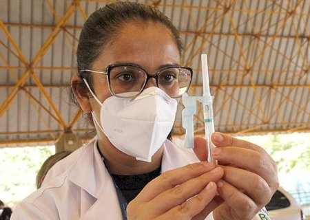 SES libera quarta dose de vacina para pessoas a partir de 40 anos contra a Covid-19 em MS