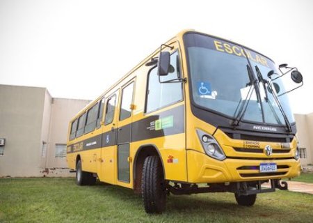 Frota escolar de Batayporã ganha novo ônibus para 60 passageiros