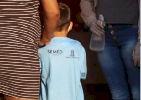 Aluno é afastado da escola por suspeita de varíola dos macacos