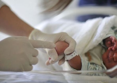 Novembro Roxo conscientiza sobre a prematuridade, maior causa da mortalidade infantil