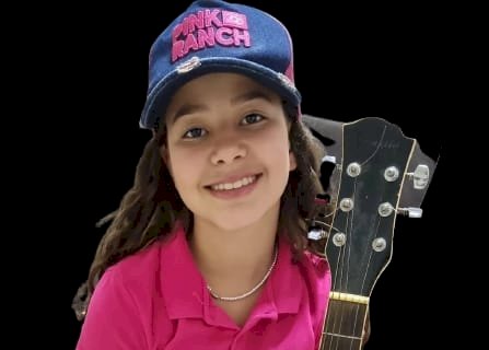 Novo talento da Música Sertaneja “Menina do Agro” faz sucesso no MS