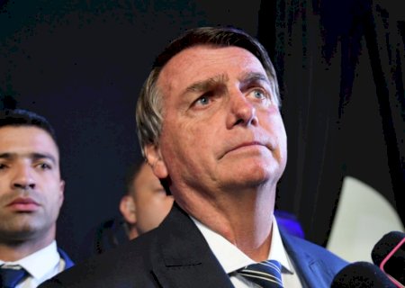 Bolsonaro publica foto em hospital nos EUA e agradece mensagens de apoio: ‘Grato pelas orações’